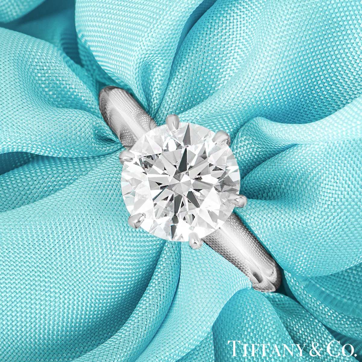 Authentic Tiffany and Co Platinum Diamond Ring G Color VVS1 -  Sweden